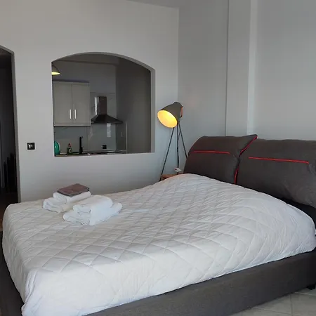 9 Muses Hotel apartamentowy 2*